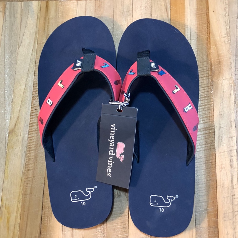 VINEYARD VINES WOMEN’S FLIP FLOPS